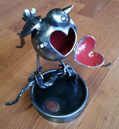 Queens NY artist De Nadie Bird metal sculpture 